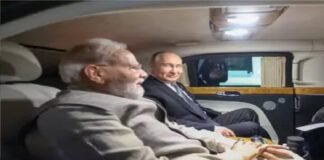 पुतिन से गले मिले मोदी, एक कार में पहुंचे नोमैड गेम्स समारोह