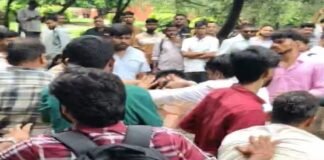 इलाहाबाद विश्वविद्यालय में छात्र आंदोलन के दौरान हिंसा, कई छात्र घायल होने का दावा