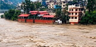 बारिश से गिरा पारा, पहाड़ों में बढ़ी ठंड