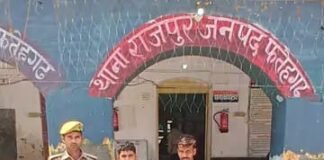 सट्टा पर्ची लिखते युवक को पुलिस ने दबोचा