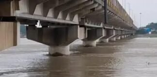 गंगा फिर उफान पर, खतरे के निशान से महज 10 सेंटीमीटर दूर