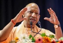 एक लाख नौकरियों पर सियासी घमासान