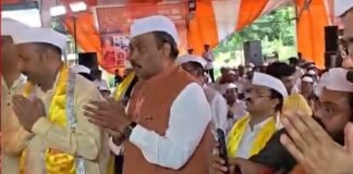 चौक में गूंजे गणपति बप्पा के जयकारे, गणेशोत्सव में शामिल हुए विनोद तावड़े