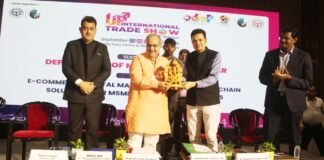 यूपी इंटरनेशनल ट्रेड शो के तीसरे दिन कौशल विकास मिशन के पवेलियन में हुनर, रचनात्मकता और सीखने का उत्साह