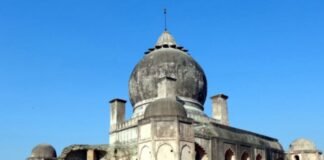 फर्रुखाबादनामा: पाँचाल से फर्रुखाबाद तक, नवाब मोहम्मद ख़ान बंगश: ऐतिहासिक नगर के संस्थापक और शिल्पकार