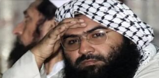 मसूद अजहर पर पाकिस्तान ने बढ़ाया इनाम, नई सूची में फिर घोषित किया भगोड़ा