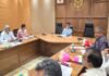 निर्यात क्लस्टर बनाकर आम का निर्यात बढ़ाने के मंडलायुक्त ने दिए निर्देश