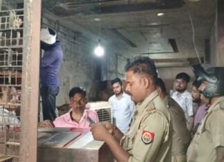 देसी शराब की दुकान में सेंधमारी, 2 लाख का माल और मोटी रकम ले उड़े चोर