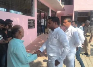 प्रसूता की मौत पर FIR में देरी, पोस्टमार्टम हाउस पर हंगामा, पैसा नहीं, न्याय चाहिए’ !