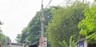 एडीजी के आगमन से पहले कमालगंज में चला अतिक्रमण हटाओ अभियान, जाम से मिली राहत
