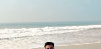 कंपिल: थाना क्षेत्र के ग्राम नगला फुलू निवासी रीटू यादव (33) की गुरुवार देर रात दूसरी मंजिल से पैर फिसलकर नीचे गिरने से मौत