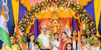 कन्या पूजन में दिखा पर्यावरण संरक्षण का सरोकार, उपहार में दिए पौधे