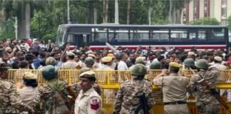दिल्ली में हिरासत केंद्रों से लोगों की रिहाई, सीजेपी नेताओं को छोड़कर अन्य लोगों को रिहा किए जाने का दावा