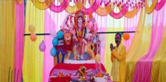 शारदीय नवरात्र के प्रथम दिन माता के दरबार में उमड़ा आस्था का सैलाब, रजीपुर में गूंजे जयकारे